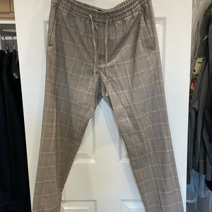 Men’s brown/ beige slacks